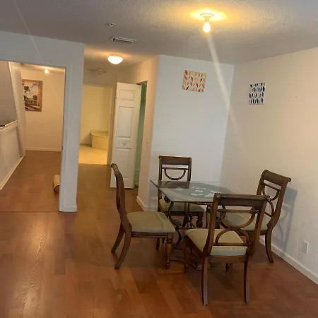 Bedroom Suite in Lauderdale Lakes Townhome